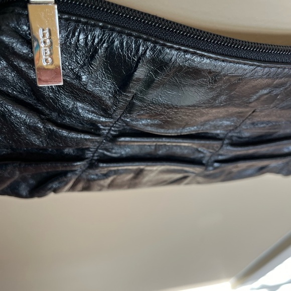 Hobo International Black Glazed Leather Casual Crossbody Handbag Clutch … - Picture 2 of 16